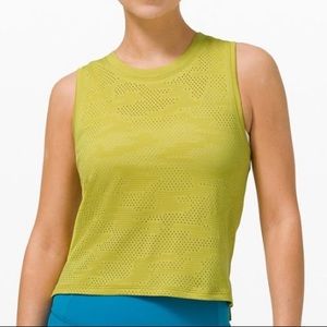 Lululemon train tank. Size 6